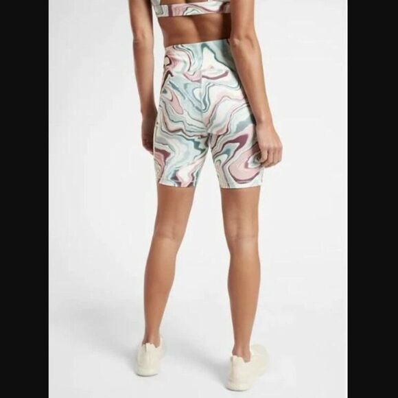 Athleta Ultimate Stash Pocket Printed 7" Short Size M - Picture 5 of 9